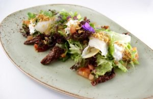 Ensalada de burrata
